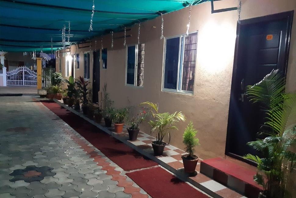 Sri Nandini Guest House Chikmagalūr エクステリア 写真